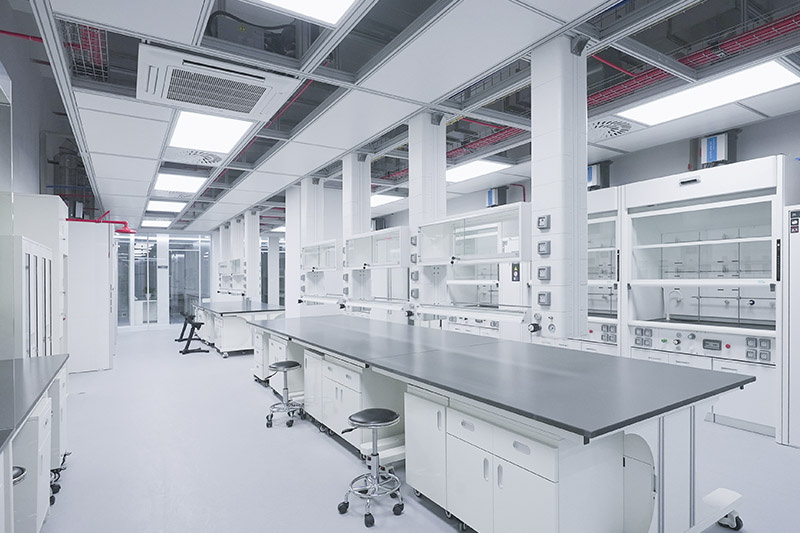 德安实验室革新：安全与科技的现代融合